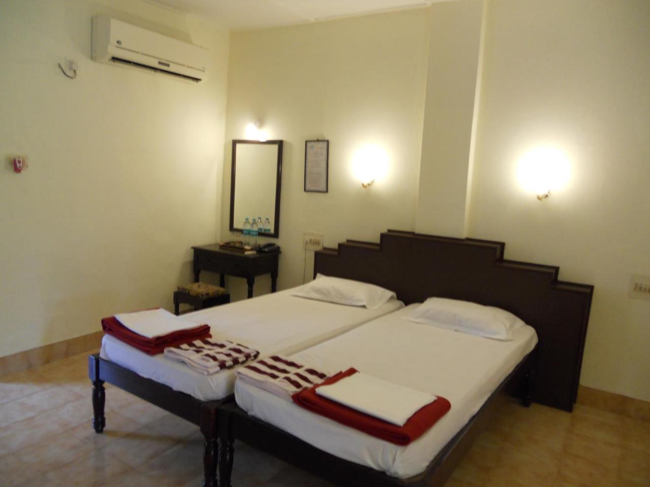 Lamour Beach Resort Benaulim Exterior photo